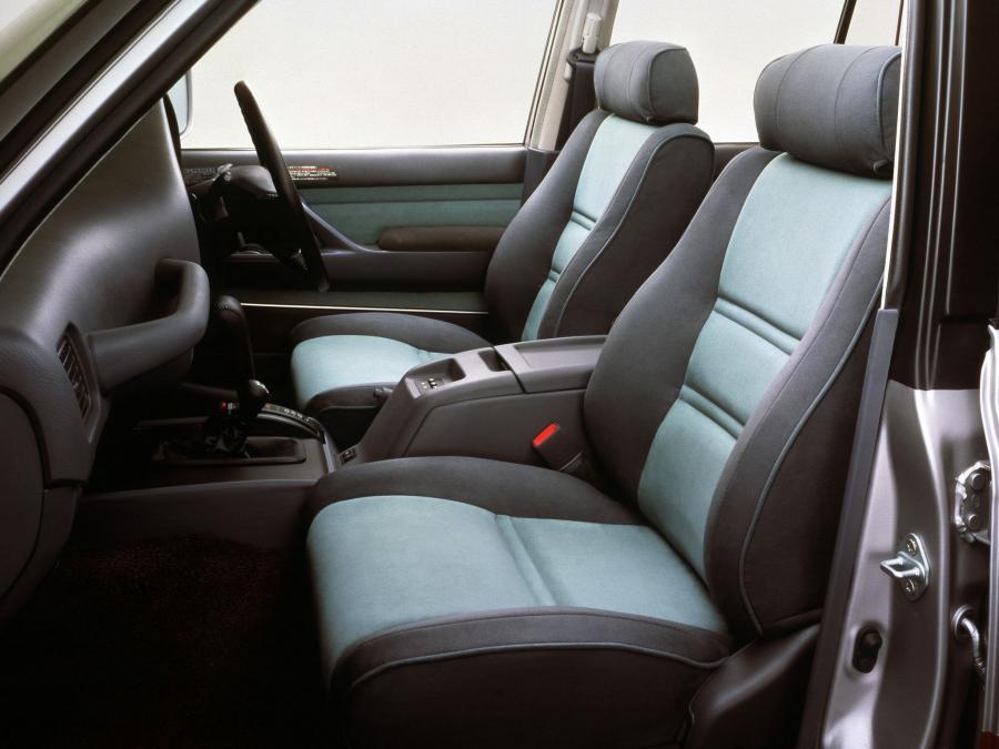  Toyota Land Cruiser 80 Wagon VX-Limited 1989 года  (JP) (фото 2 из 5)